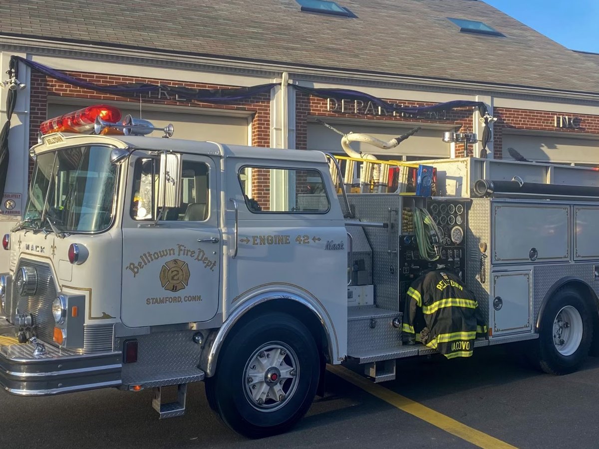 Engine 42 (1986 Mack)
